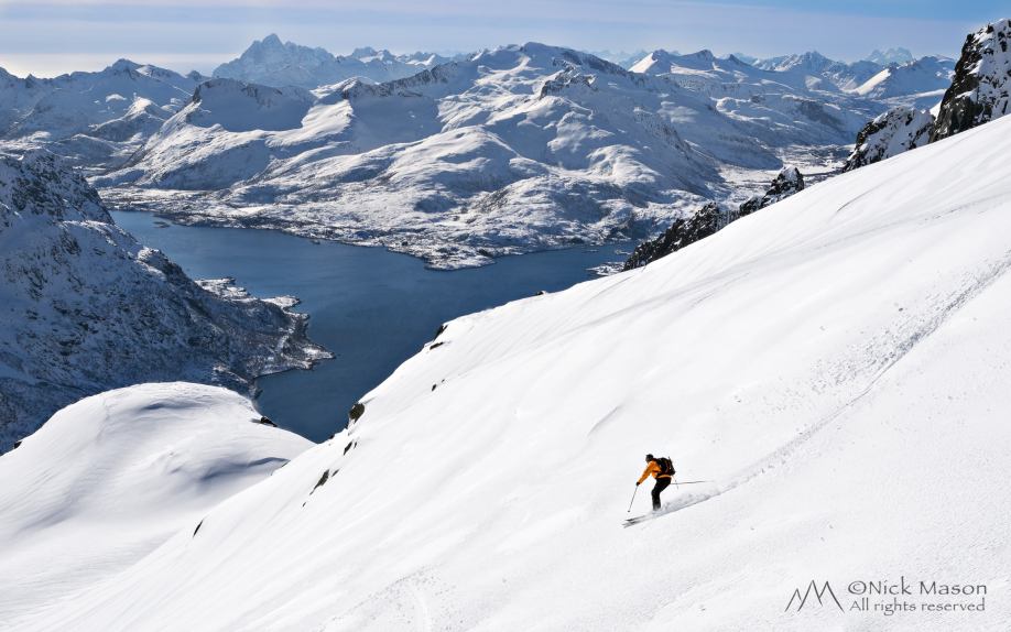 07 On the upper slopes of Trollsadelen above Austnesfjorden, Austvågøya Island
